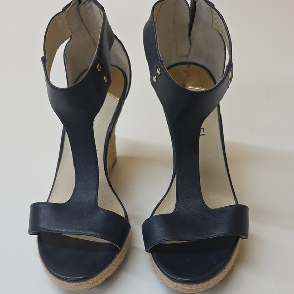 Michael Kors Blue NavyLeather Wedges with Tan Sole,sz 7. - Picture 3 of 6